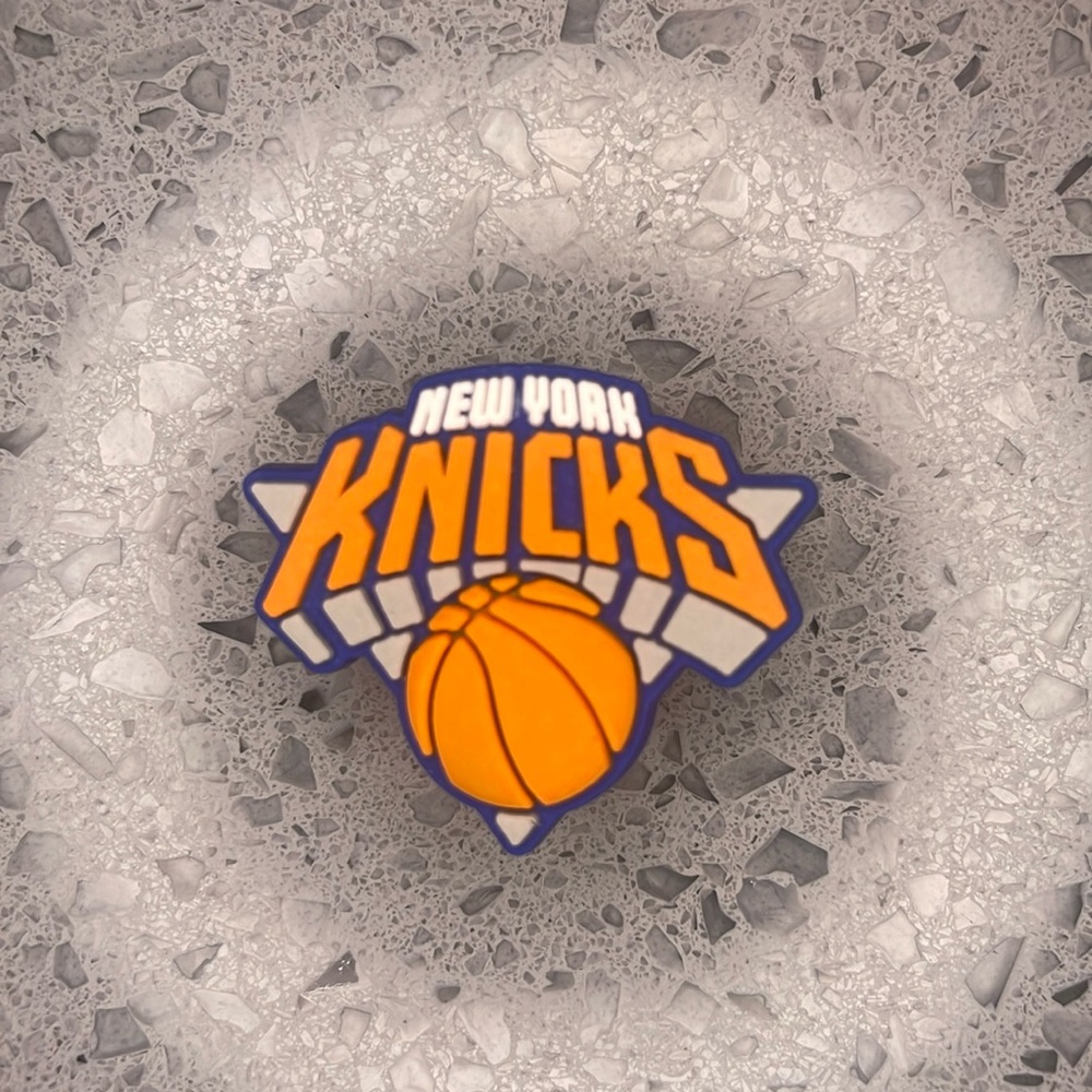 7/$10 MLB NY KNICKS JIBBITZ CROC SHOE CHARM